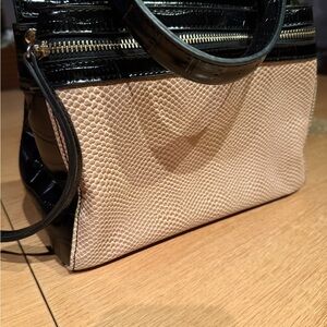 Elegant Black and Tan Women's Handbag